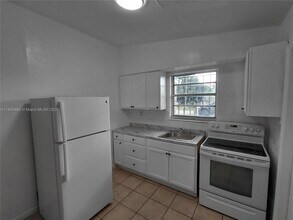 7051 NW 21st Ave in Miami, FL - Building Photo - Building Photo