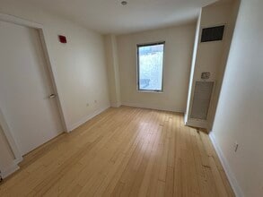 5 Boylston Pl, Unit 6 in Boston, MA - Foto de edificio - Building Photo