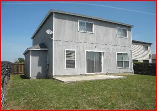 6106 Candletree in San Antonio, TX - Building Photo - Building Photo