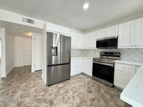 7730 E Minnezona Ave in Scottsdale, AZ - Building Photo - Building Photo
