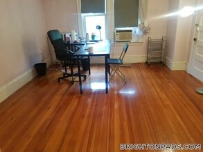 48 Burton St in Boston, MA - Building Photo - Building Photo
