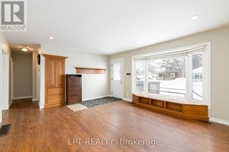 303 East St in Orillia, ON - Building Photo - Building Photo