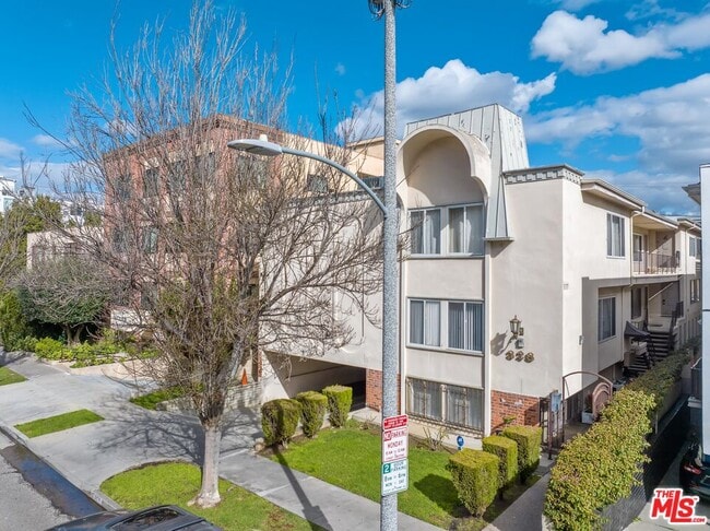 property at 328 S Elm Dr