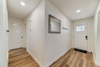 4405 Button Bend Cir in Austin, TX - Building Photo - Building Photo