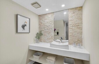 2703 Maplewood Dr in Greenacres, FL - Building Photo - Building Photo