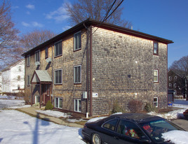 80 Niagara St Apartments