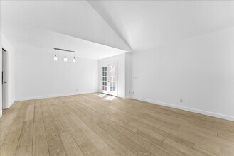 392 Coronado Ave in Long Beach, CA - Building Photo - Building Photo