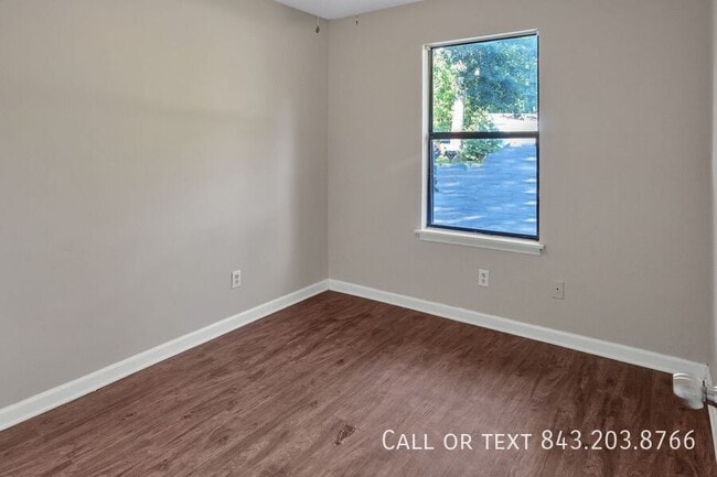 property at 103 Woodduck Dr