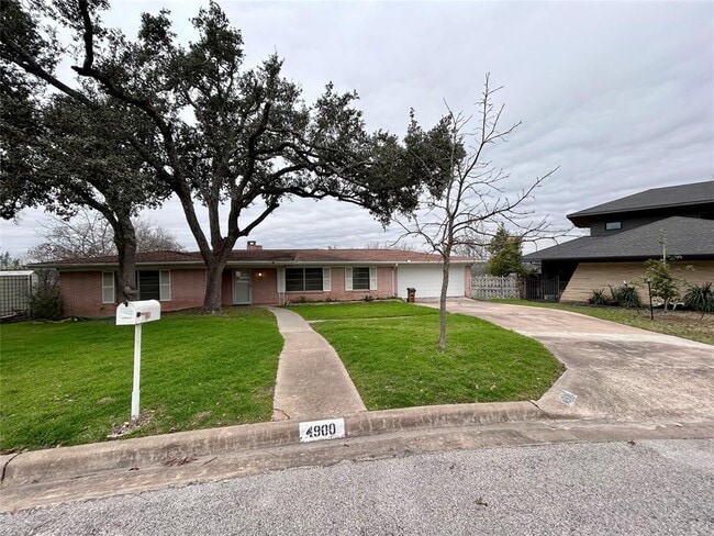 property at 4900 Beverly Skyline