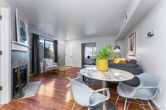 1825 Kendall St in Lakewood, CO - Building Photo - Building Photo
