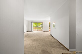 1174 Hyannis Cir in Carol Stream, IL - Building Photo - Building Photo