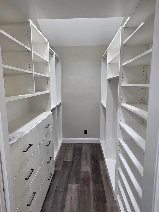 6515 Keokuk Ave, Unit ADU in Winnetka, CA - Foto de edificio - Building Photo