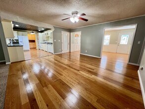 223 S Gunther St in Greenwood, AR - Building Photo - Building Photo