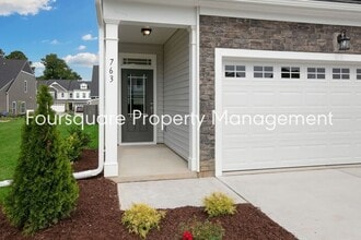 763 Creekway Dr in Fuquay Varina, NC - Building Photo - Building Photo