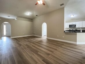 522 Grand Royal Cir in Winter Garden, FL - Building Photo - Building Photo