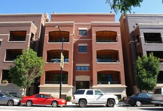 Jackson Street Condominiums in Chicago, IL - Building Photo - Building Photo