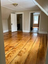 274 Gibbons Hwy in Wilton, NH - Building Photo