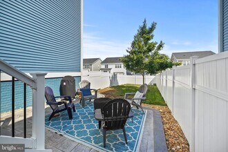 1025 Forsythia Ln in Stafford, VA - Building Photo - Building Photo