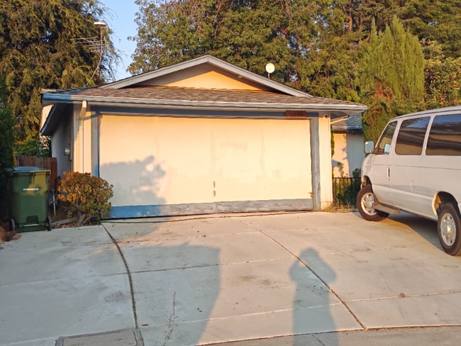 property at 1536 Holleran Ct