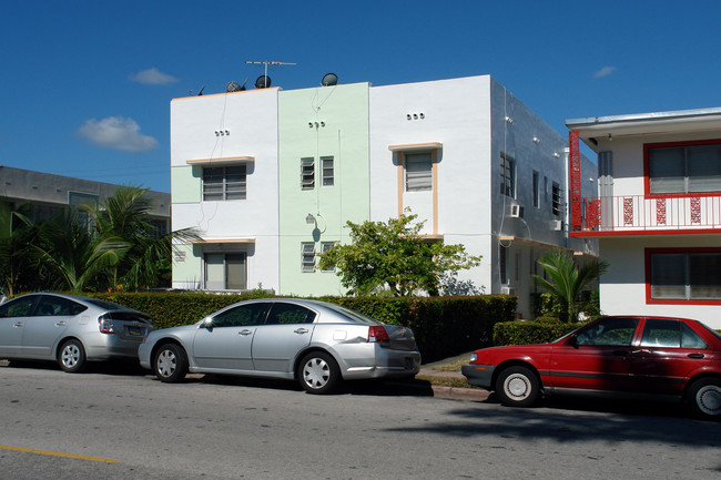 1200 Pennsylvania Ave in Miami Beach, FL - Foto de edificio - Building Photo