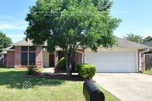 6885 Hickory Hollow Ln in North Richland Hills, TX - Building Photo