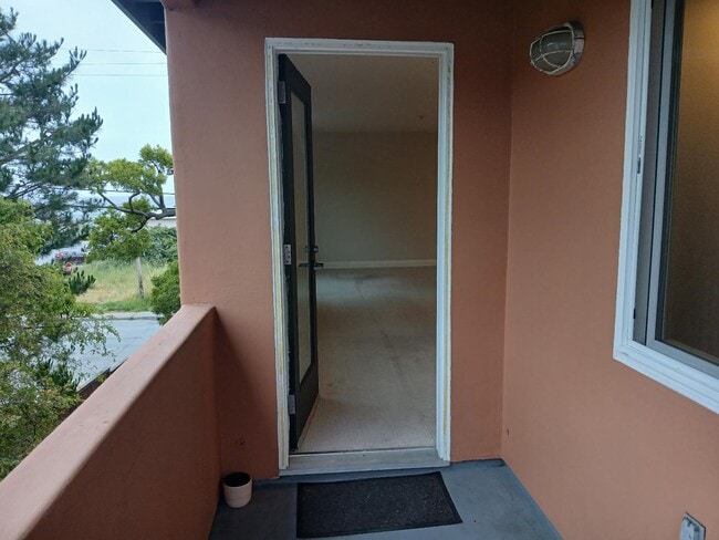 99 Ave Portola in El Granada, CA - Building Photo - Building Photo
