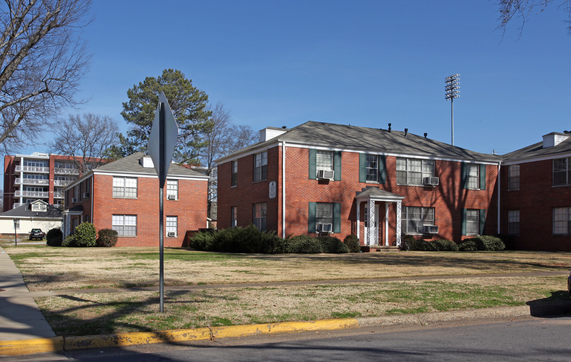 Meredith Manor in Tuscaloosa, AL - Building Photo