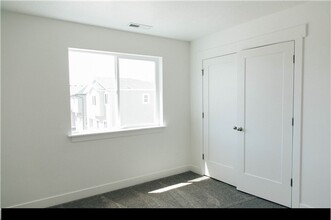 308 E 170 N in Vineyard, UT - Building Photo - Building Photo