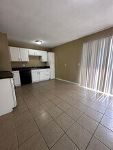 7405 E 112th St in Kansas City, MO - Building Photo - Building Photo