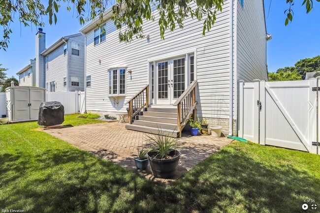 1505 Avennel Way in Crofton, MD - Building Photo - Building Photo