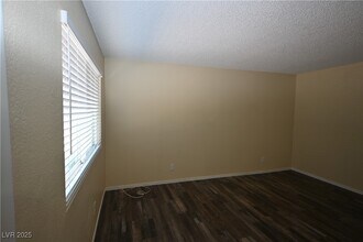 2508 N McCarran St in North Las Vegas, NV - Building Photo - Building Photo