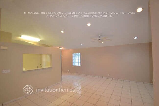 16335 NW 19th St in Pembroke Pines, FL - Building Photo - Building Photo