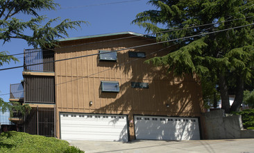 6533 Outlook Ave in Oakland, CA - Building Photo - Building Photo