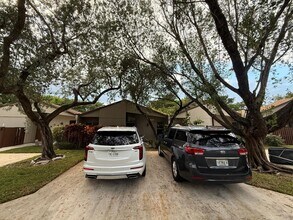 22293 Misty Woods Way in Boca Raton, FL - Building Photo - Building Photo