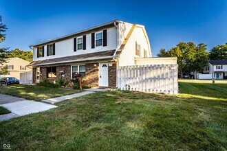 4839 Oakwood Trail in Indianapolis, IN - Building Photo - Building Photo