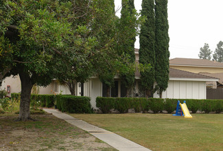 13261 Fletcher St in Garden Grove, CA - Building Photo - Building Photo