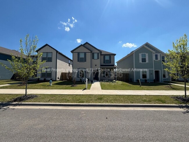 property at 4801 W Triangle St