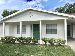 15623 SE 92nd Ct in Summerfield, FL - Building Photo - Building Photo