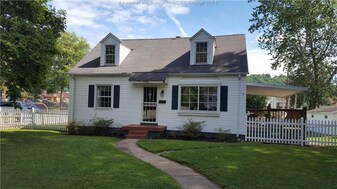 3700 Washington Ave SE in Charleston, WV - Building Photo