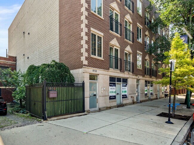1523 N Ashland Ave in Chicago, IL - Building Photo - Building Photo