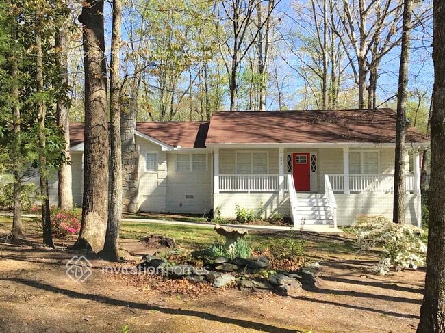 property at 492 Summit Ridge Dr