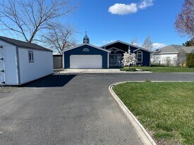 4710 Airway Dr NE in Moses Lake, WA - Building Photo