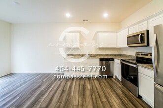 360 Penn Sta Wy in Cartersville, GA - Building Photo - Building Photo