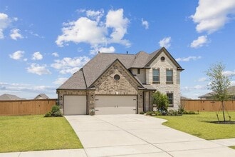 200 Vly Rnch Trl in Dayton, TX - Building Photo - Building Photo