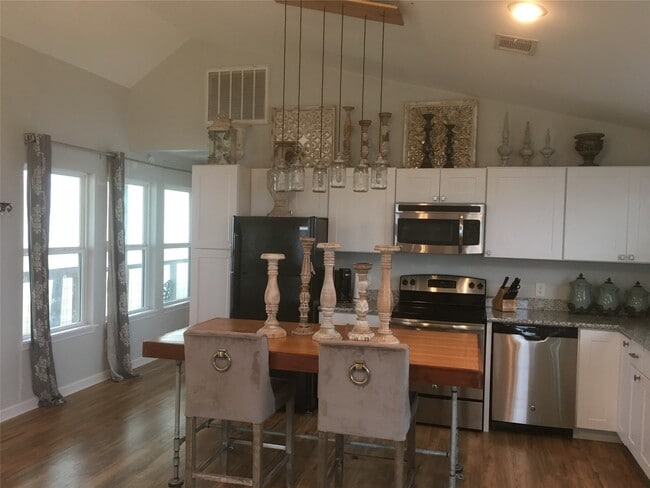 property at 1200 Choctaw Rd