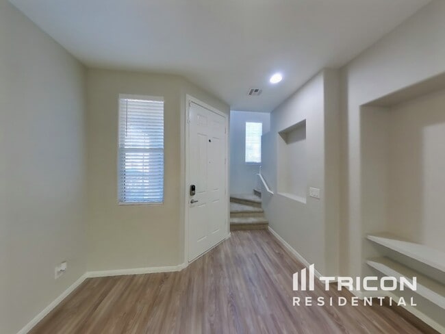 7549 Brisa Del Mar Ave in Las Vegas, NV - Building Photo - Building Photo