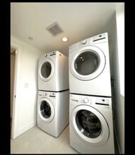 1543 W 37th Pl in Los Angeles, CA - Building Photo - Building Photo