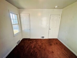 8490 Ashton Ave in Detroit, MI - Building Photo - Building Photo
