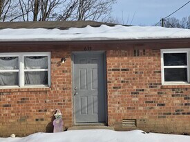 635 Graham Dr in Martinsville, IN - Building Photo