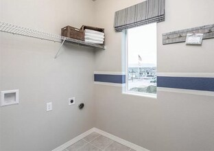 2001 Blinding Pt in Colorado Springs, CO - Building Photo - Building Photo